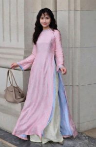 Áo dài 2 tà hồng xanh dương quần vàng KOALIFY
